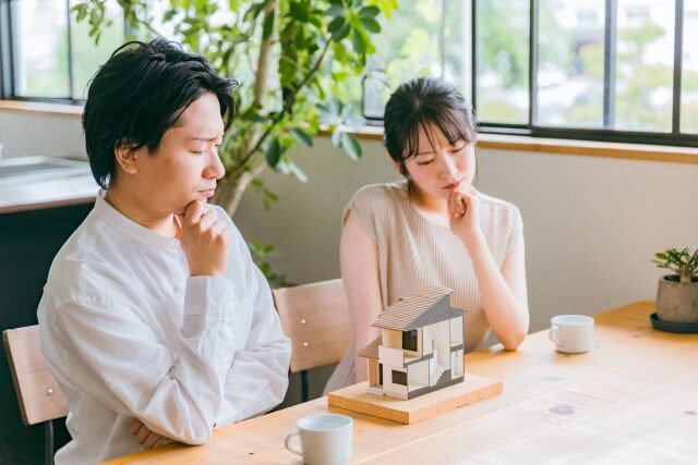 海老名市の家づくりに最適なのは工務店とハウスメーカーのうちどっち？違いを知る